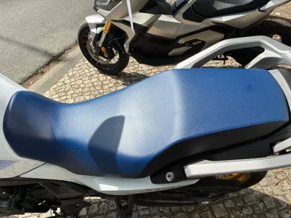 Honda XL 2023 - 8550 EUR, 16705 km - AUTO.MOTO.pt - 16705km - foto 11 de 14