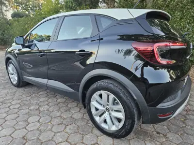 Renault Captur 2022 - 16850 EUR, 58500 km - 58500km - foto 4 de 23