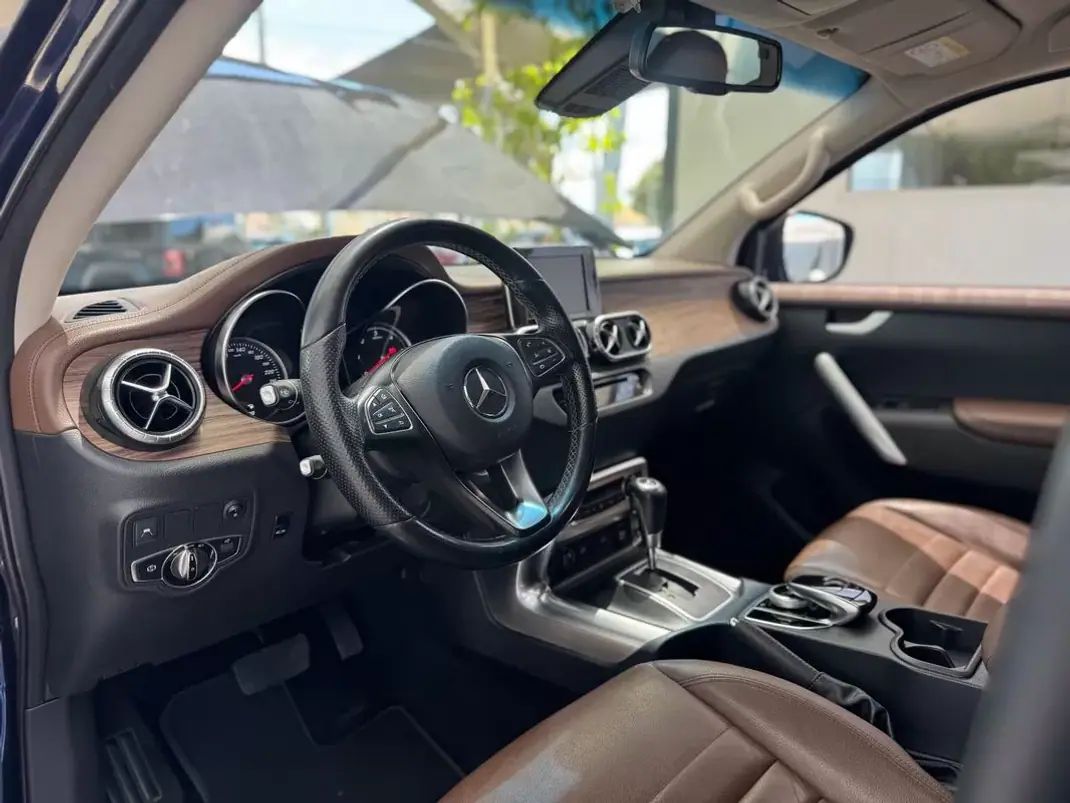 Mercedes-Benz X 250 2018 - 32800 EUR, 171560 km - 171560km - foto 9 de 12