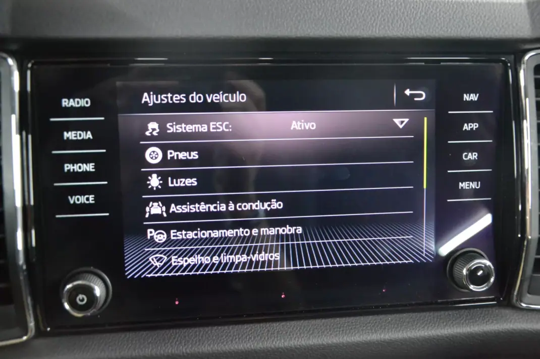 Skoda Kodiaq 2019 - 21950 EUR, 121000 km - 121000km - foto 38 de 49