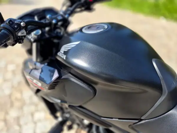Honda CB 1000R 2017 - 5990 EUR, 25000 km - AUTO.MOTO.pt - 25000km - foto 22 de 24