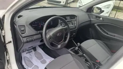 Hyundai i20 2018 - 9980 EUR, 134296 km - AUTO.MOTO.pt - 134296km - foto 26 de 43