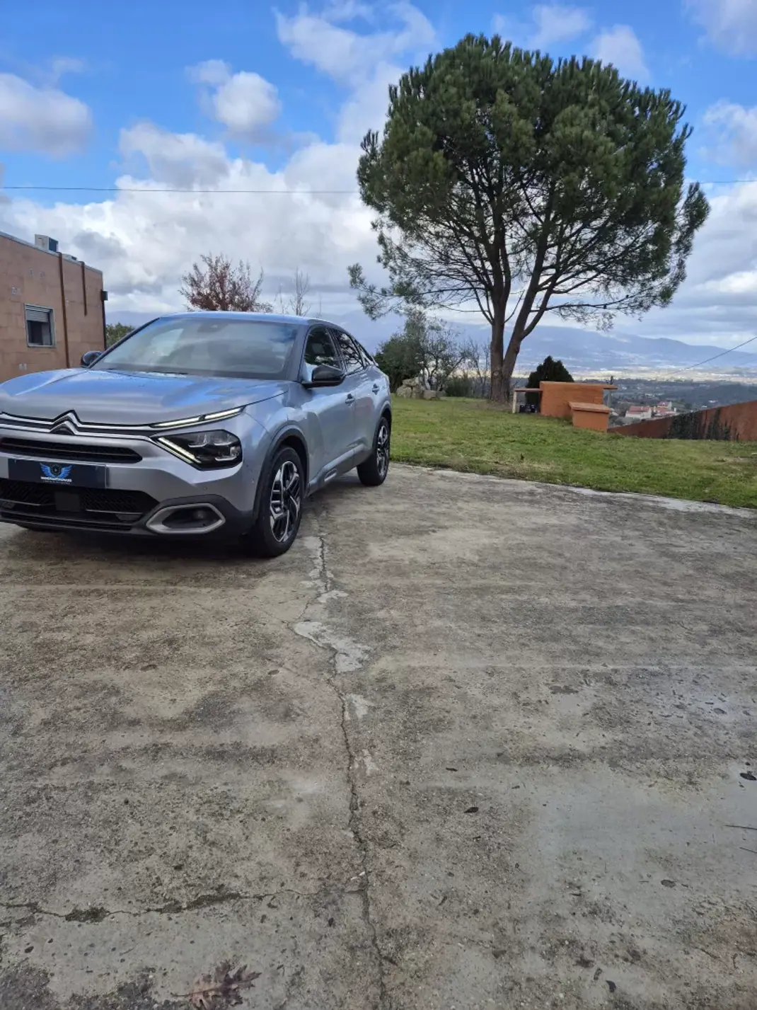 Citroën C4 2022 - 20500 EUR, 85000 km - AUTO.MOTO.pt - 85000km - foto 1 de 39