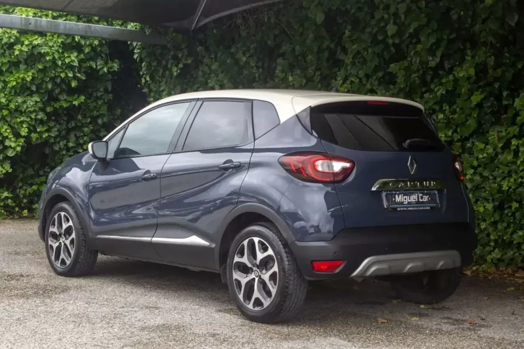Renault Captur 2018 - 13900 EUR, 147700 km - AUTO.MOTO.pt - 147700km - foto 10 de 16