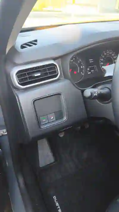 Dacia Duster 2023 - 20000 EUR, 27000 km - AUTO.MOTO.pt - 27000km - foto 8 de 22