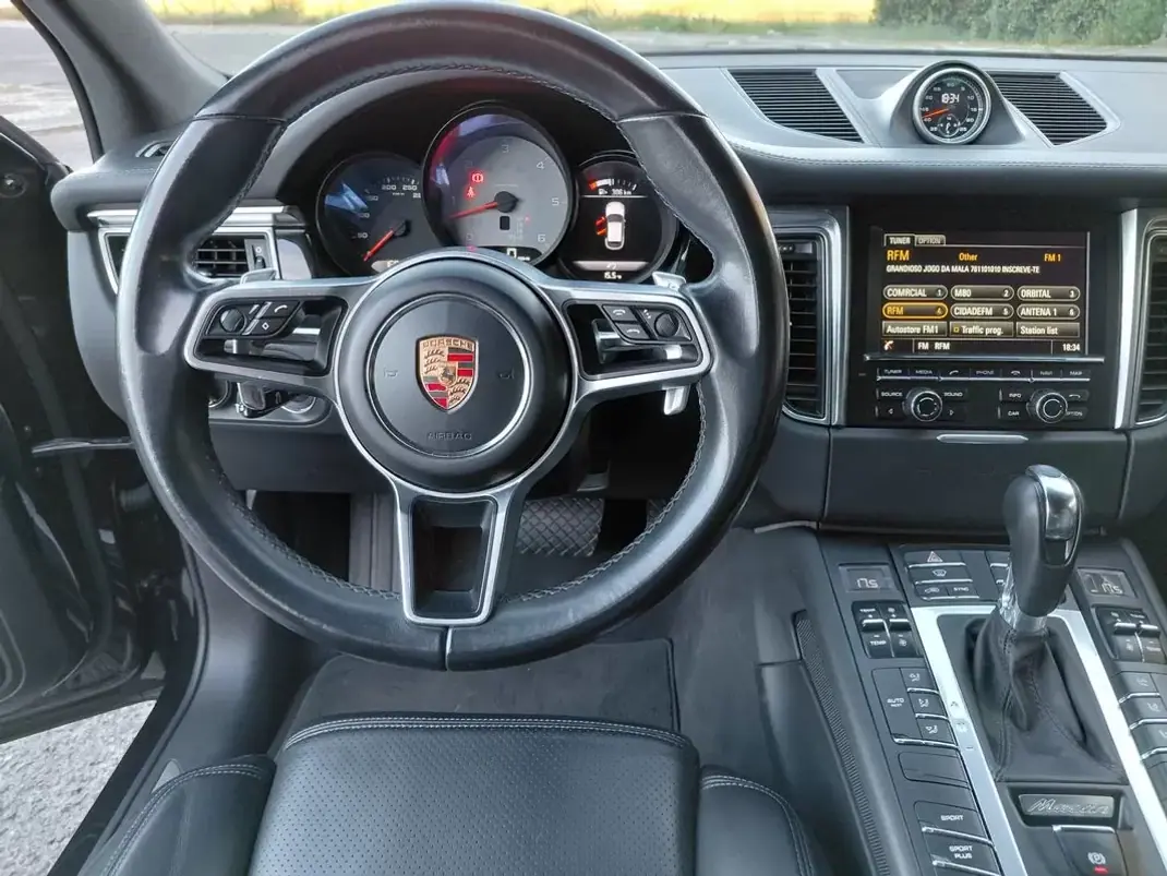 Porsche Macan 2014 - 39500 EUR, 168209 km - AUTO.MOTO.pt - 168209km - foto 33 de 37