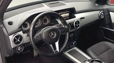 Mercedes-Benz GLK 250 2014 - 18950 EUR, 184000 km - AUTO.MOTO.pt - 184000km - foto 8 de 19