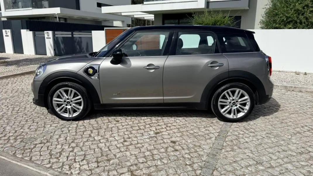 MINI Countryman 2019 - 22900 EUR, 98182 km - AUTO.MOTO.pt - 98182km - foto 5 de 54