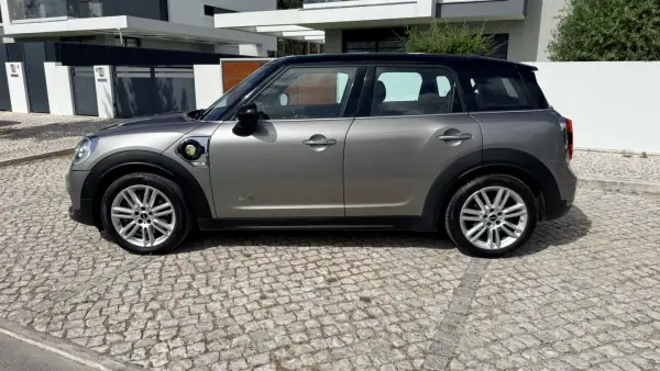 MINI Countryman 2019 - 19990 EUR, 98182 km - AUTO.MOTO.pt - 98182km - foto 5 de 54
