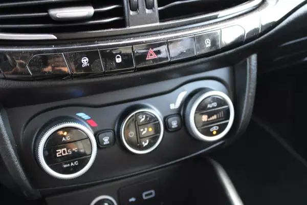 Fiat Tipo VAN 1.3 M-Jet 2022 - 10990 EUR, 108000 km - AUTO.MOTO.pt - 108000km - foto 26 de 27