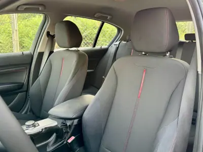 BMW 116 2019 - 14999 EUR, 140000 km - AUTO.MOTO.pt - 140000km - foto 19 de 21