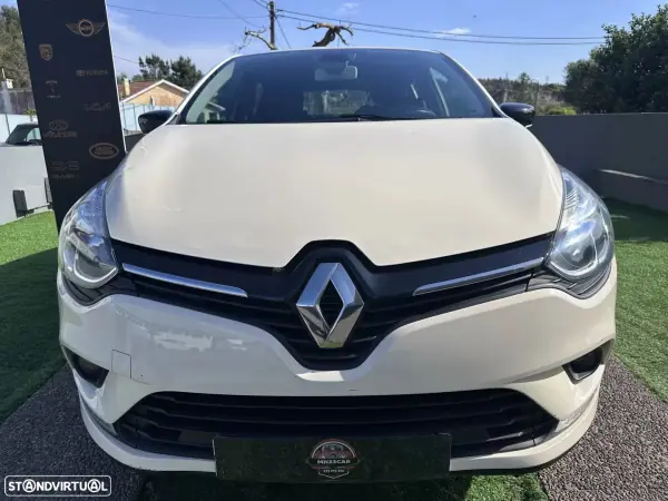 Renault Clio 2017 - 8500 EUR, 135702 km - AUTO.MOTO.pt - 135702km - foto 6 de 47