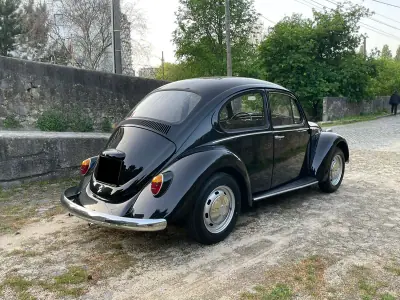 Volkswagen Carocha Cabrio 1972 - 8900 EUR, 84000 km - AUTO.MOTO.pt - 84000km - foto 4 de 29