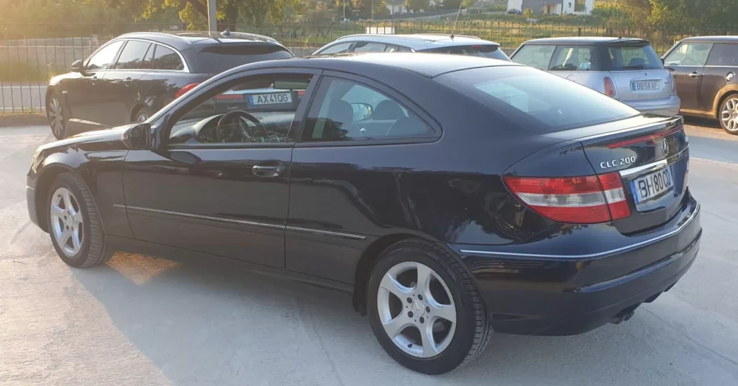 Mercedes-Benz CLC 200 2010 - 10990 EUR, 259000 km - AUTO.MOTO.pt - 259000km - foto 8 de 46