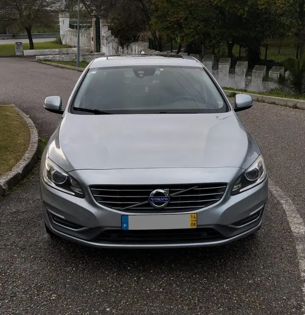 Volvo S60 2014 - 13950 EUR, 222328 km - AUTO.MOTO.pt - 222328km - foto 2 de 16