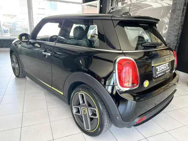 MINI Electric 2020 - 18900 EUR, 56462 km - AUTO.MOTO.pt - 56462km - foto 3 de 24