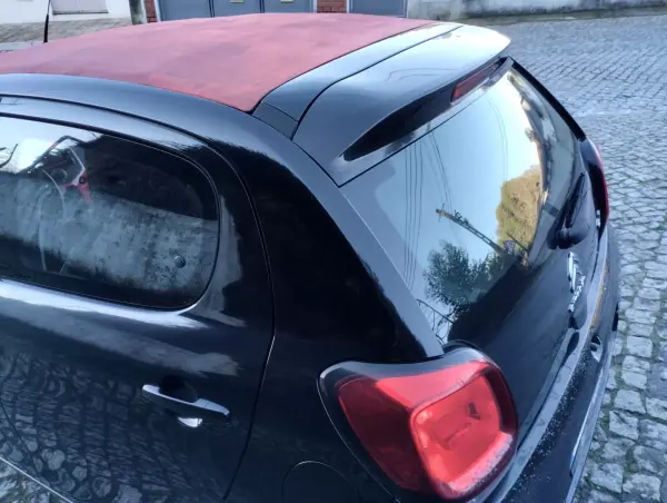 Citroën C1 Airscape 2014 - 7750 EUR, 120000 km - AUTO.MOTO.pt - 120000km - foto 8 de 25