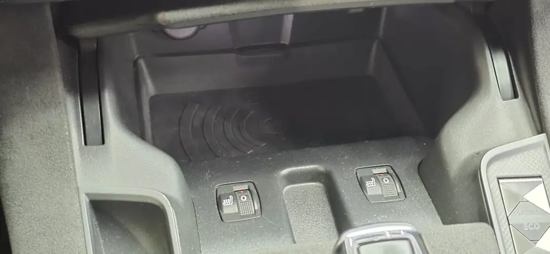 DS DS7 Crossback 2019 - 20990 EUR, 170000 km - AUTO.MOTO.pt - 170000km - foto 49 de 59