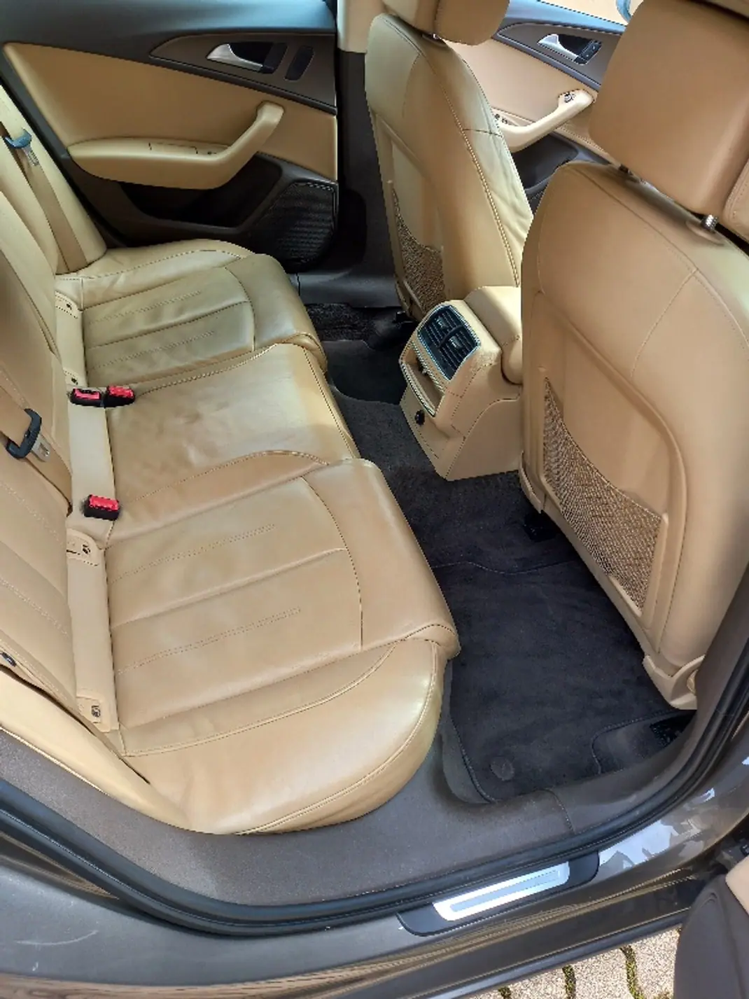 Audi A6 Avant 2013 - 13000 EUR, 255 km - AUTO.MOTO.pt - 255km - foto 10 de 18