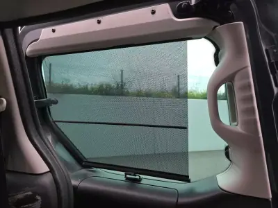 Peugeot Partner 2017 - 12490 EUR, 129000 km - AUTO.MOTO.pt - 129000km - foto 26 de 27