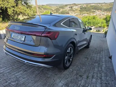 Audi e-tron 2021 - 32900 EUR, 120000 km - 120000km - foto 35 de 51