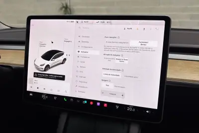 Tesla Model 3 2021 - 25450 EUR, 58710 km - AUTO.MOTO.pt - 58710km - foto 32 de 56