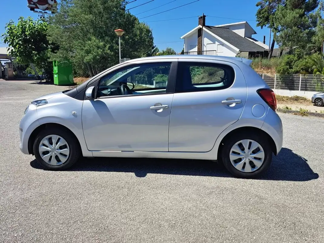 Citroën C1 2018 - 9500 EUR, 80000 km - AUTO.MOTO.pt - 80000km - foto 13 de 39