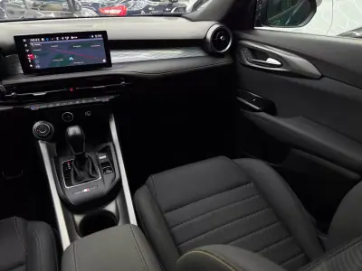 Alfa Romeo Tonale 2023 - 32950 EUR, 43871 km - AUTO.MOTO.pt - 43871km - foto 36 de 52