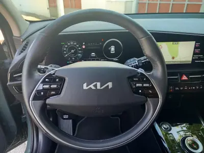 Kia e-Niro 2024 - 27990 EUR, 77660 km - AUTO.MOTO.pt - 77660km - foto 16 de 19