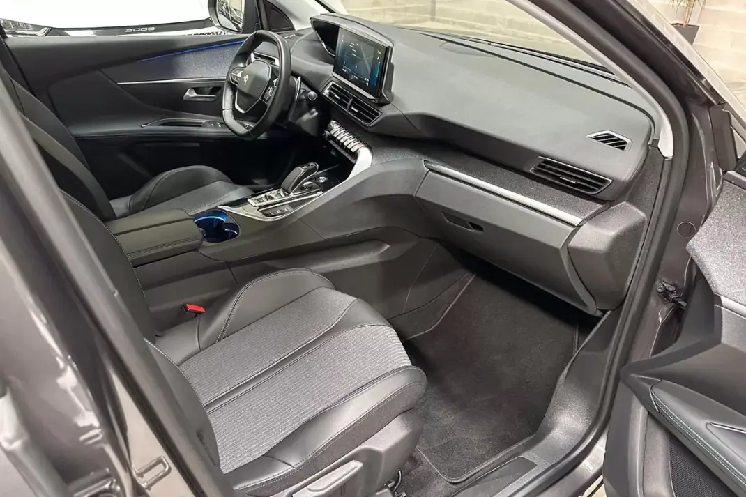 Peugeot 3008 2021 - 23450 EUR, 45084 km - AUTO.MOTO.pt - 45084km - foto 10 de 51