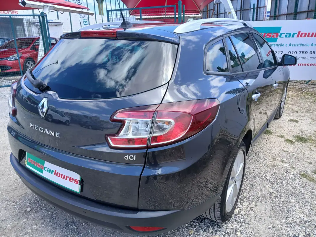 Renault Mégane Sport Tourer 2010 - 6350 EUR, 169329 km - AUTO.MOTO.pt - 169329km - foto 8 de 24