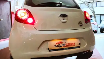 Ford KA 2015 - 7500 EUR, 111953 km - AUTO.MOTO.pt - 111953km - foto 9 de 46