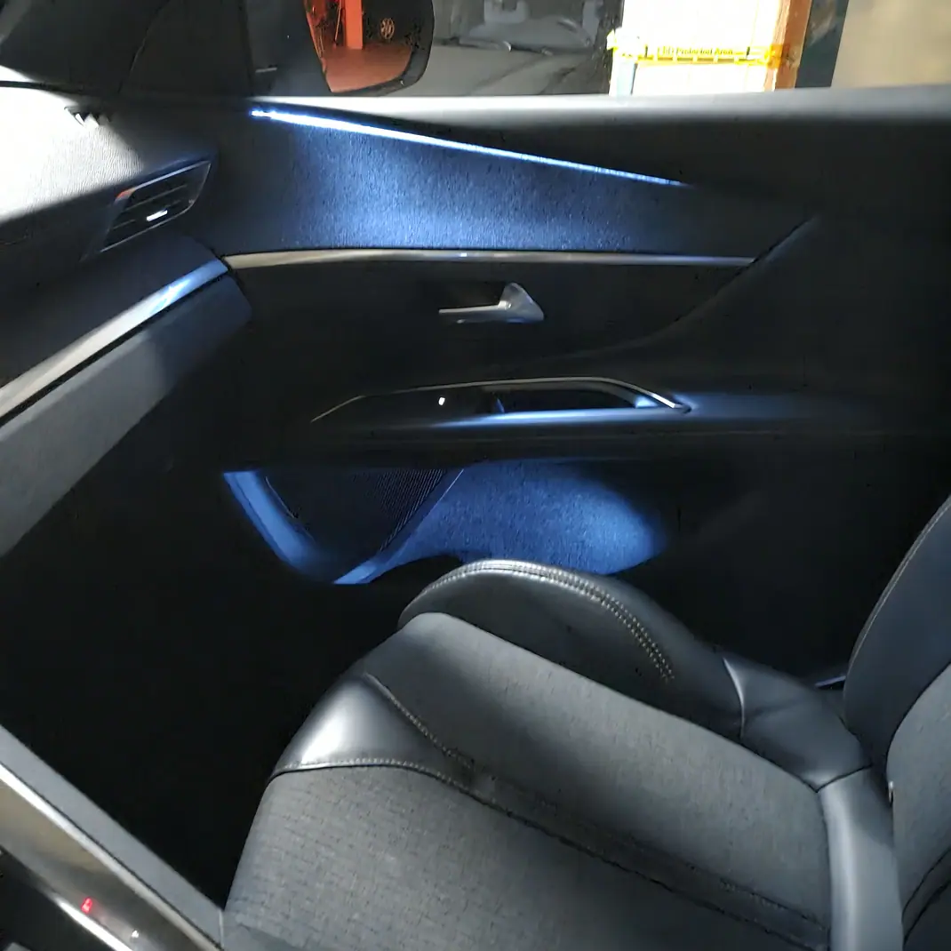 Peugeot 3008 2017 - 16300 EUR, 185179 km - 185179km - foto 9 de 15