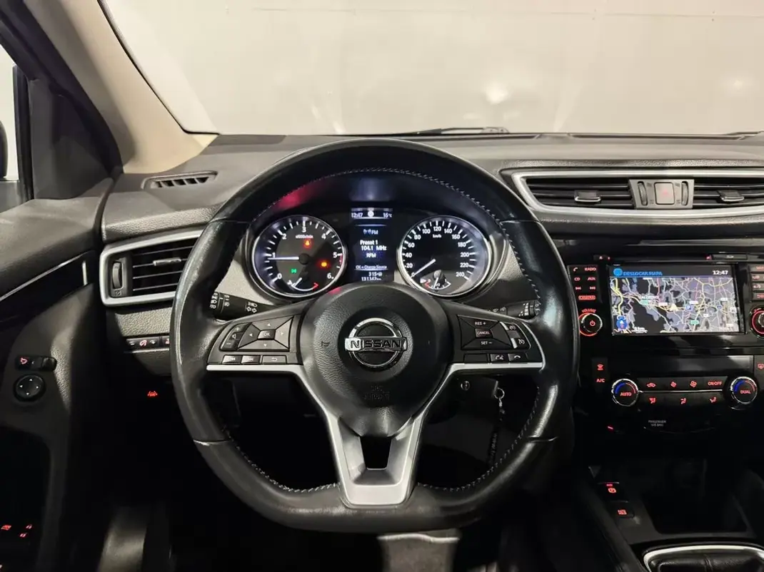 Nissan Qashqai 2019 - 18500 EUR, 131140 km - 131140km - foto 8 de 48