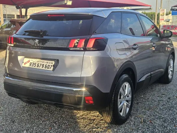 Peugeot 3008 2019 - 14900 EUR, 129000 km - AUTO.MOTO.pt - 129000km - foto 5 de 38