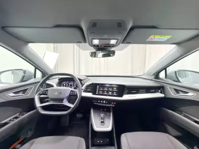 Audi Q4 e-tron 2021 - 25750 EUR, 147000 km - AUTO.MOTO.pt - 147000km - foto 10 de 21