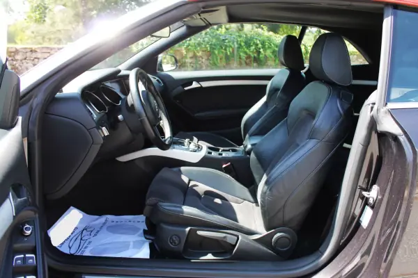 Audi A5 Cabrio 2013 - 19400 EUR, 190000 km - 190000km - foto 16 de 34
