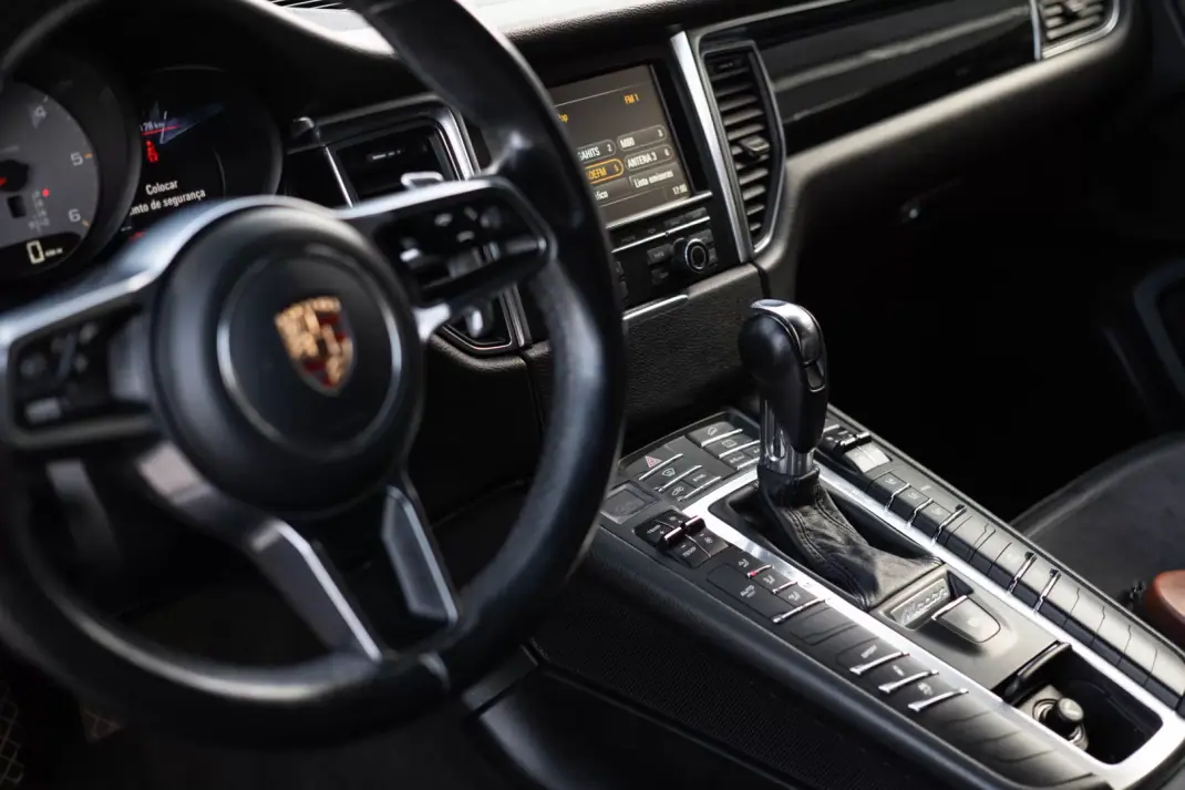 Porsche Macan 2014 - 35600 EUR, 199000 km - AUTO.MOTO.pt - 199000km - foto 29 de 47