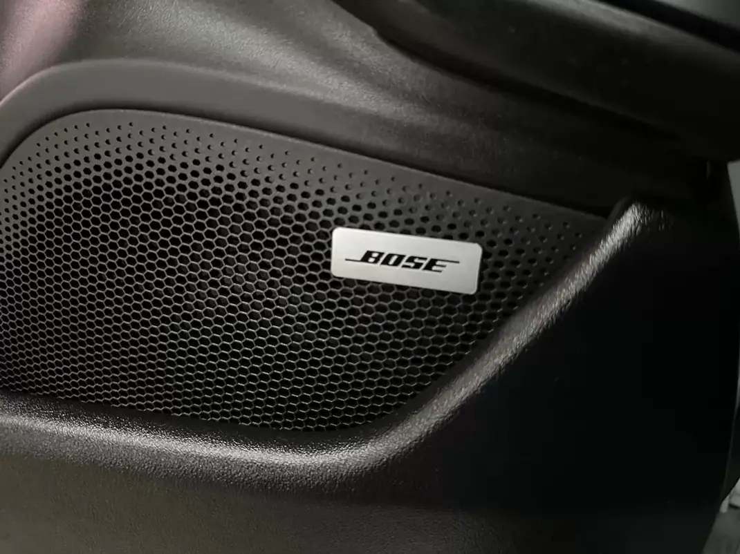 Porsche Taycan 2023 - 68800 EUR, 94000 km - AUTO.MOTO.pt - 94000km - foto 20 de 20