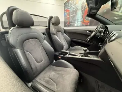 Audi TT Roadster 2007 - 15900 EUR, 174000 km - 174000km - foto 14 de 16