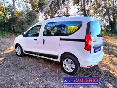 Dacia Dokker 2020 - 17950 EUR, 37215 km - AUTO.MOTO.pt - 37215km - foto 3 de 29