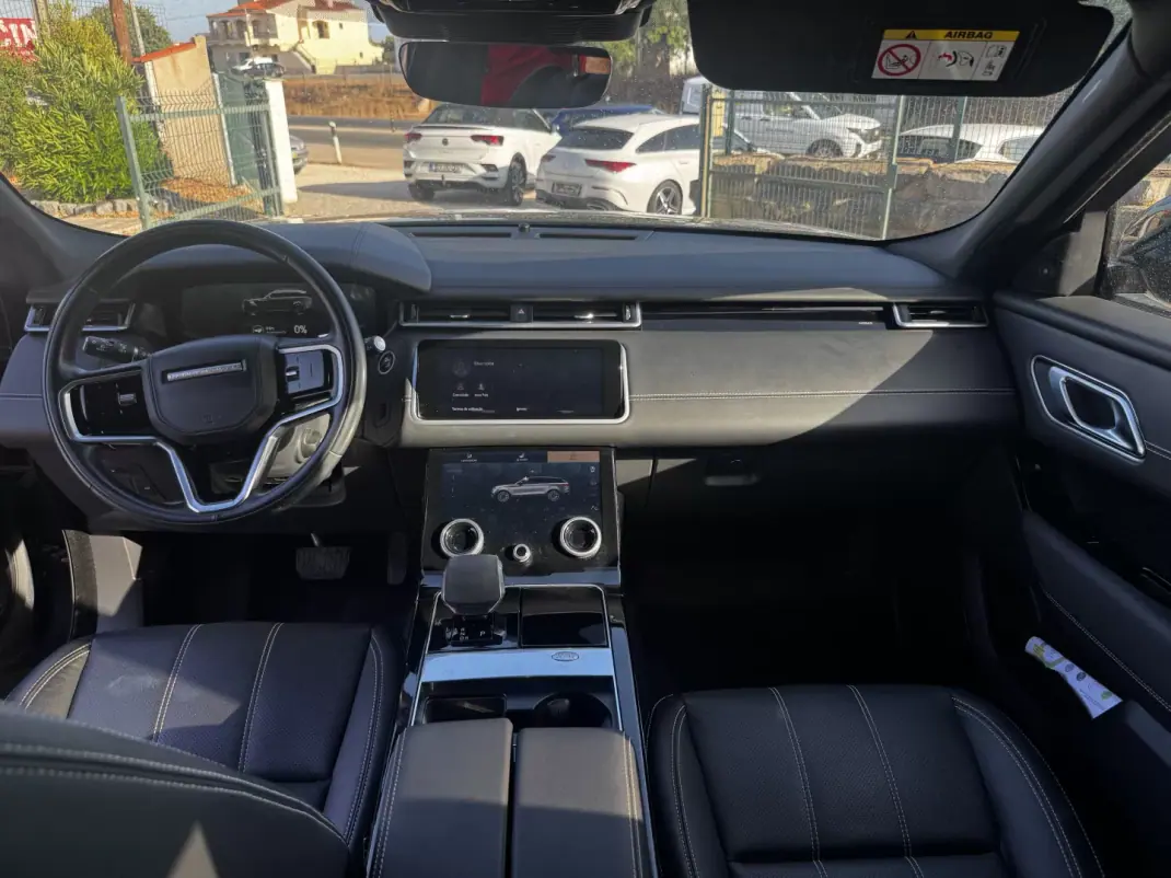Land Rover Range Rover Velar 2023 - 58900 EUR, 65300 km - 65300km - foto 9 de 18