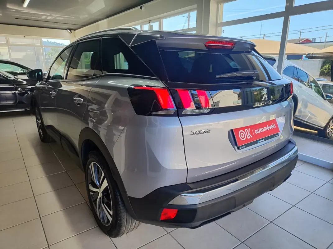 Peugeot 3008 2018 - 13950 EUR, 189000 km - 189000km - foto 7 de 36