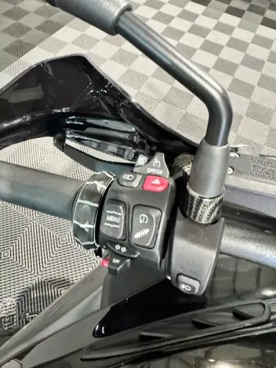 BMW F 800 GS Triple Black 2021 - 21900 EUR, 10315 km - AUTO.MOTO.pt - 10315km - foto 33 de 41