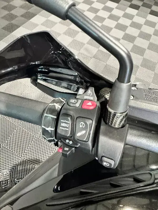 BMW F 800 GS Triple Black 2021 - 21900 EUR, 10315 km - AUTO.MOTO.pt - 10315km - foto 33 de 41