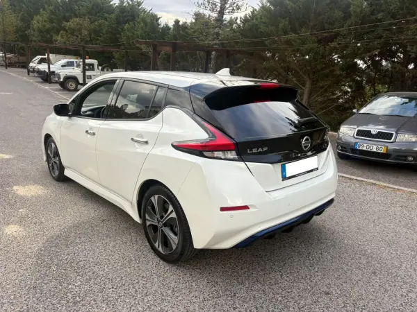 Nissan Leaf 2022 - 16500 EUR, 25113 km - AUTO.MOTO.pt - 25113km - foto 6 de 11