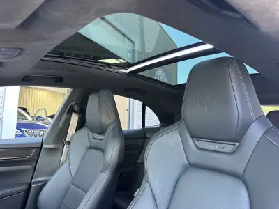 Porsche Macan 2025 - 127000 EUR, 12000 km - AUTO.MOTO.pt - 12000km - foto 55 de 80