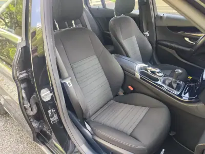 Mercedes-Benz C 200 2017 - 18980 EUR, 136500 km - AUTO.MOTO.pt - 136500km - foto 12 de 40