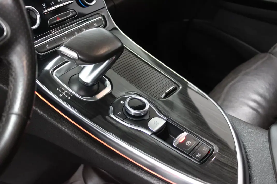 Renault Espace 2017 - 17900 EUR, 171000 km - AUTO.MOTO.pt - 171000km - foto 14 de 31