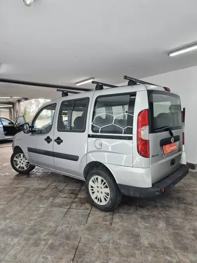 Fiat Doblo 2007 - 6650 EUR, 247999 km - AUTO.MOTO.pt - 247999km - foto 8 de 25
